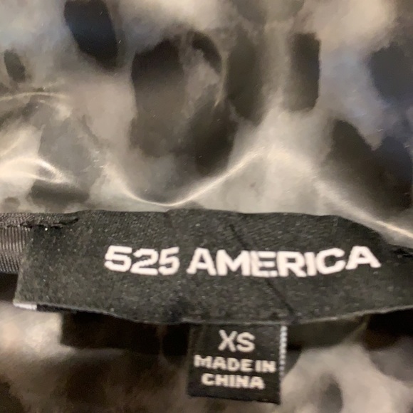 Woman’s lightweight summer raincoat - Picture 5 of 5